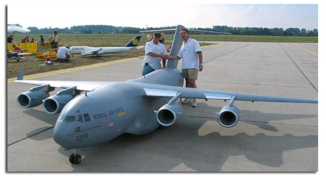 http://www.hooked-on-rc-airplanes.com/images/giant-scale-rc-airplanes5.jpg